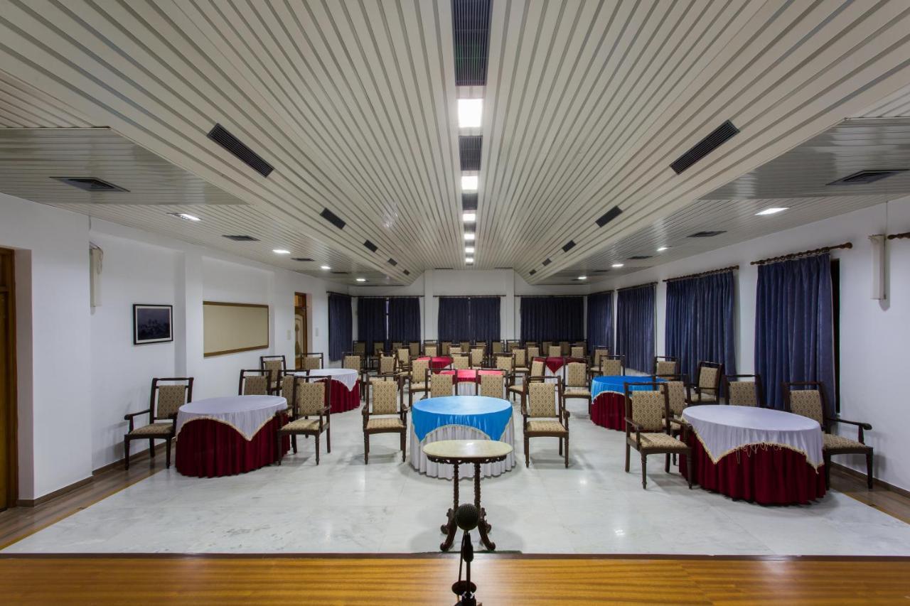 Amantra Shilpi Resort & Spa อุเดเปอร์ ภายนอก รูปภาพ