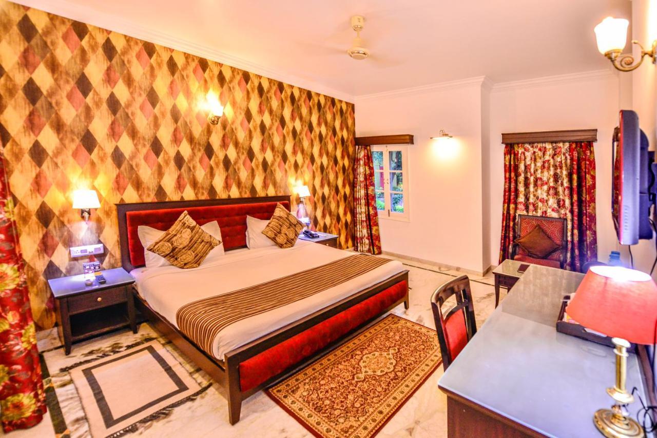 Amantra Shilpi Resort & Spa อุเดเปอร์ ภายนอก รูปภาพ