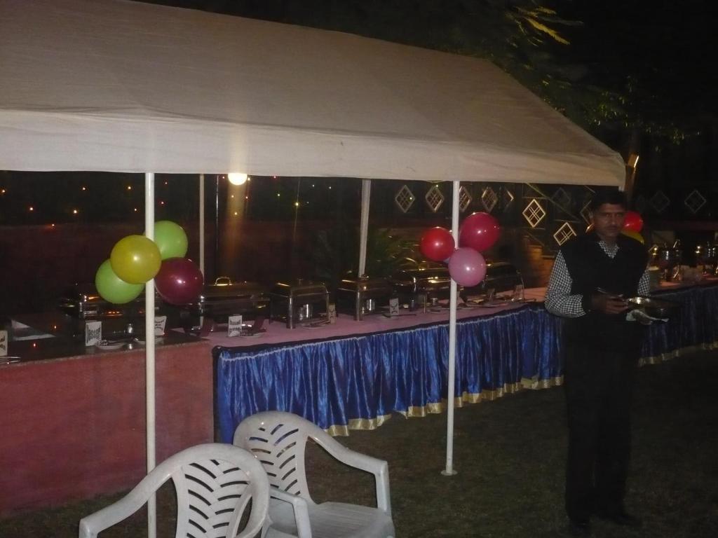 Amantra Shilpi Resort & Spa อุเดเปอร์ ภายนอก รูปภาพ