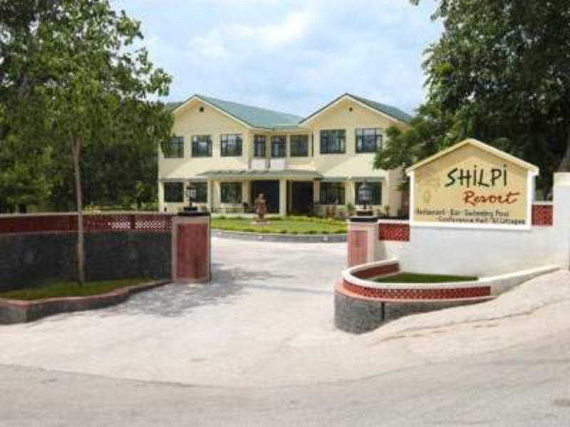 Amantra Shilpi Resort & Spa อุเดเปอร์ ภายนอก รูปภาพ